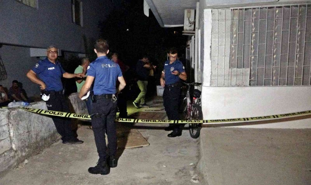 Annesinin haber alamadığı kişi, evinde çıplak vaziyette ölü bulundu