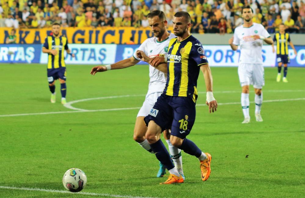 mke-ankaragucu-konyaspor-i-canli-anlatim-002.jpg