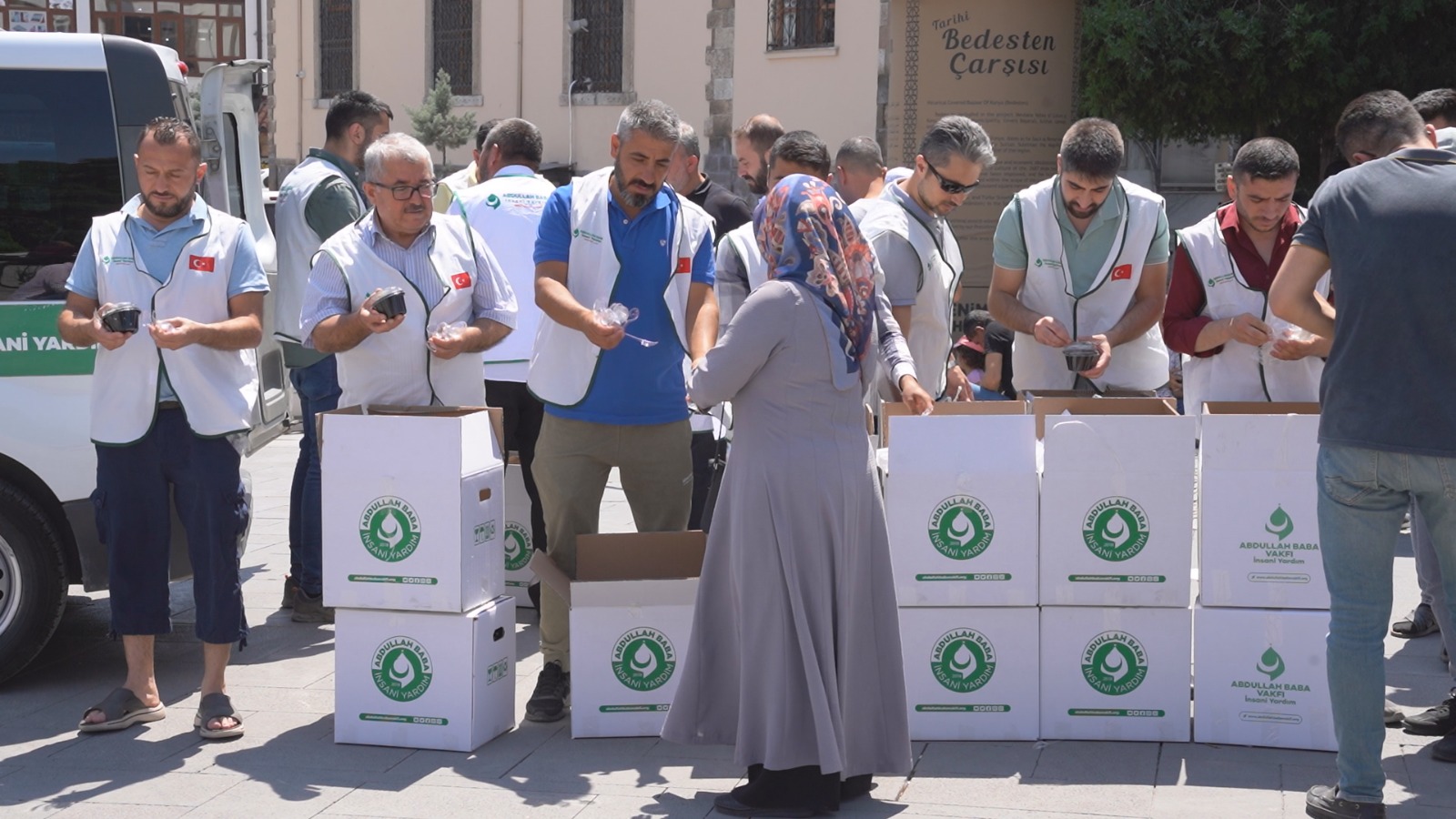 abdullah-baba-vakfin-bir-kisiye-asure-ikram-etti-003.jpeg