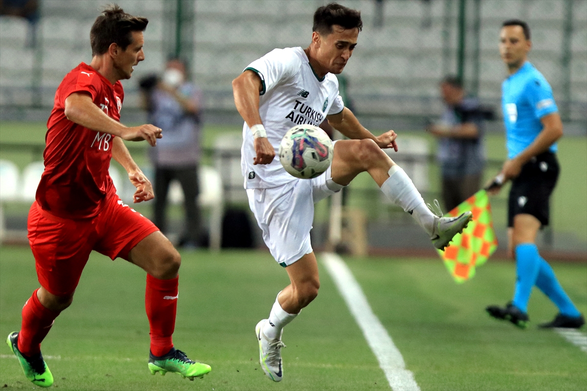 konyaspor-vaduz-i-canli-anlatim-007.jpg