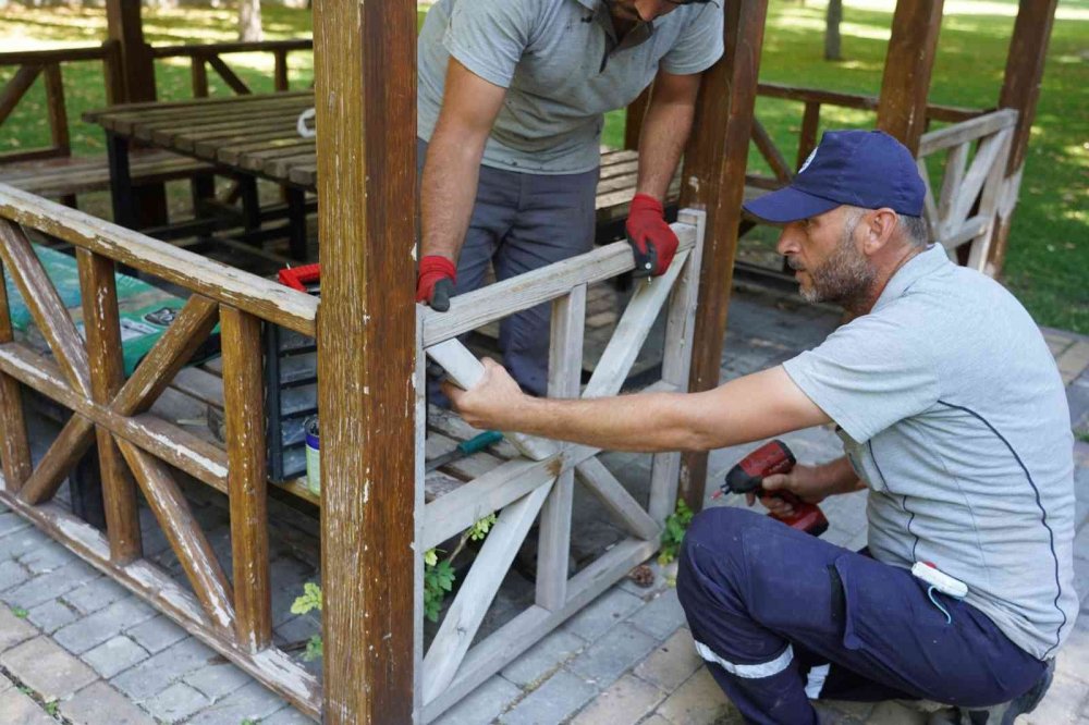 Selçuklu'da parklar bakıma alındı