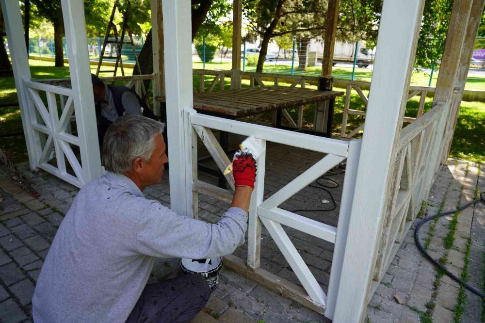 Selçuklu'da parklar bakıma alındı