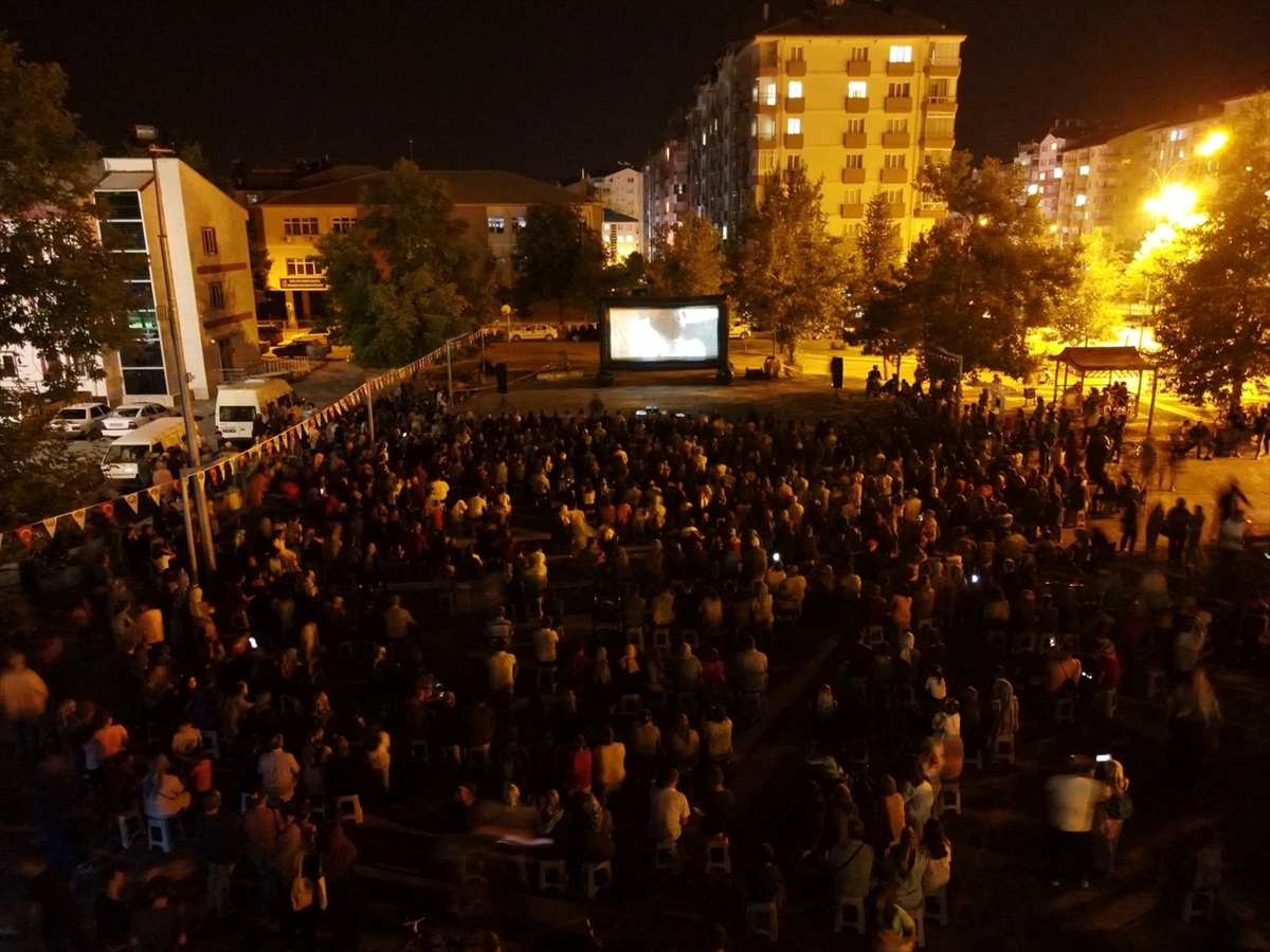 konya-seydisehirde-acik-hava-sinema-gunleri-sona-erdi.jpg