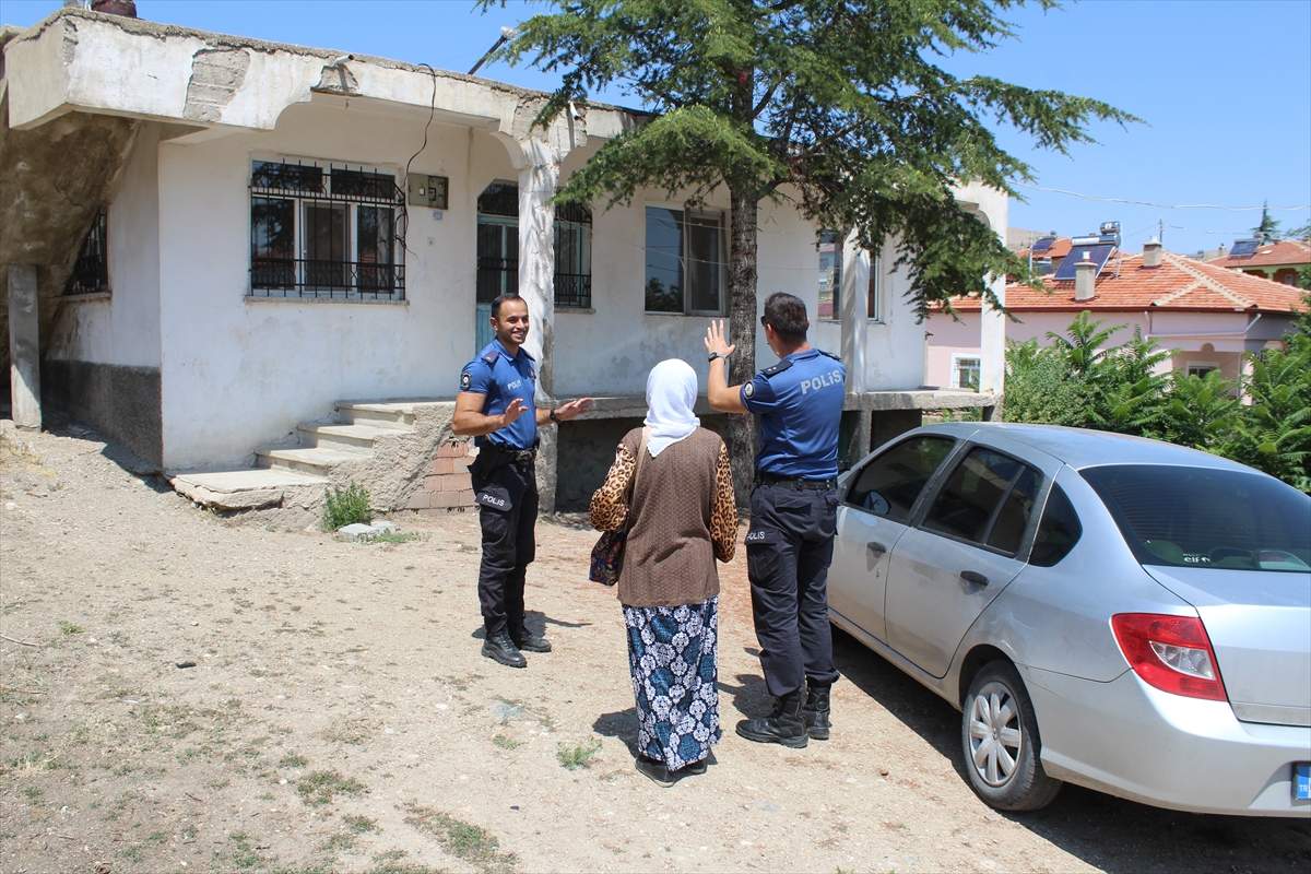 konyada-ilce-emniyet-amirinden-yurek-isitan-davranis-002.jpg