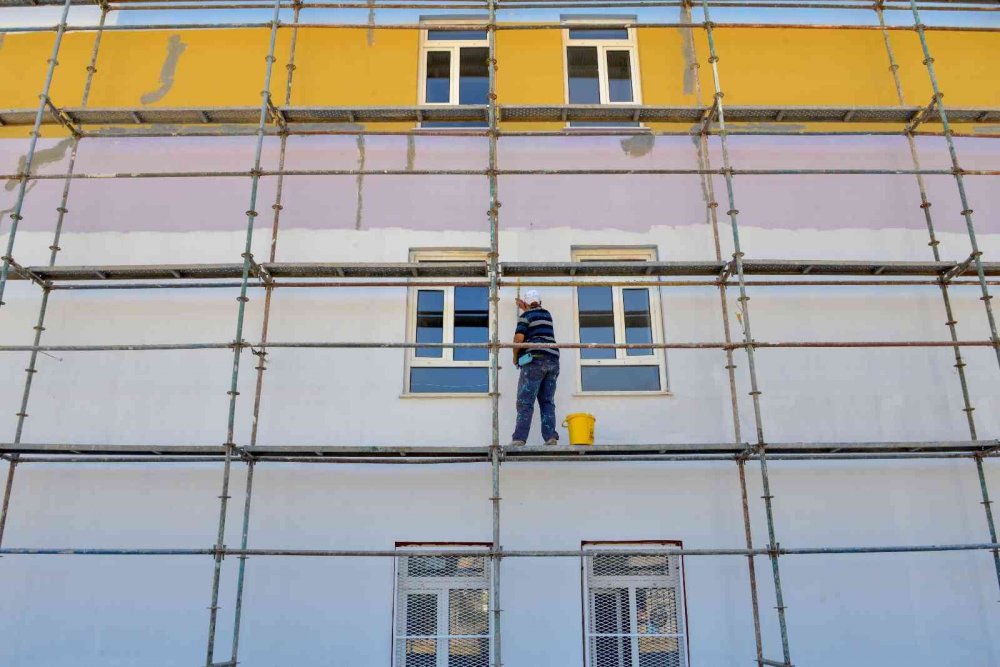 Meram Belediyesi okulları yeni eğitim yılı için hazırlıyor