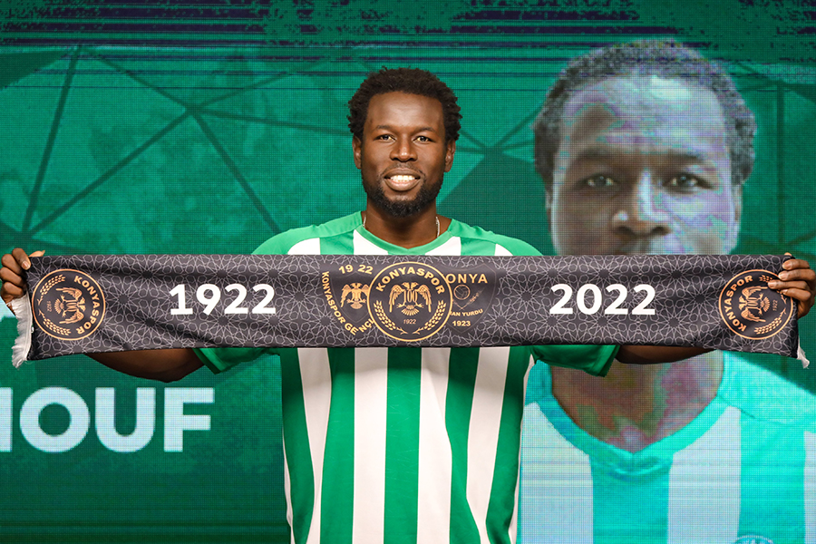 2022/08/31/son-dakika-konyaspor-yeni-forvet-transferini-duyurdu-001.jpg