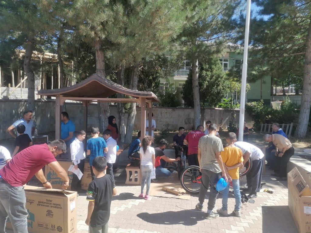 konyada-gule-oynaya-camiye-gel-bisikletlerinin-dagitimi-basladi-001.jpeg