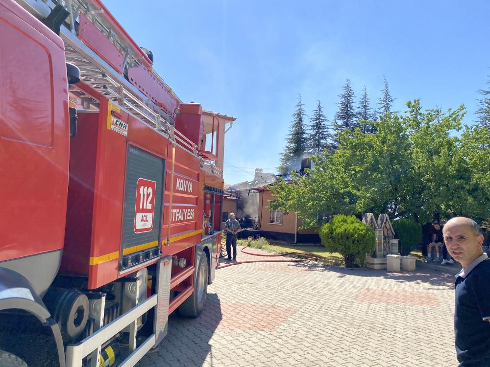 konyada-tek-katli-mustakil-evde-yangin-cikti.jpg