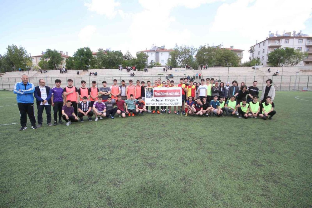 Konya'da kazada yaralanan öğretmen Mahmut Çay hayatını kaybetti