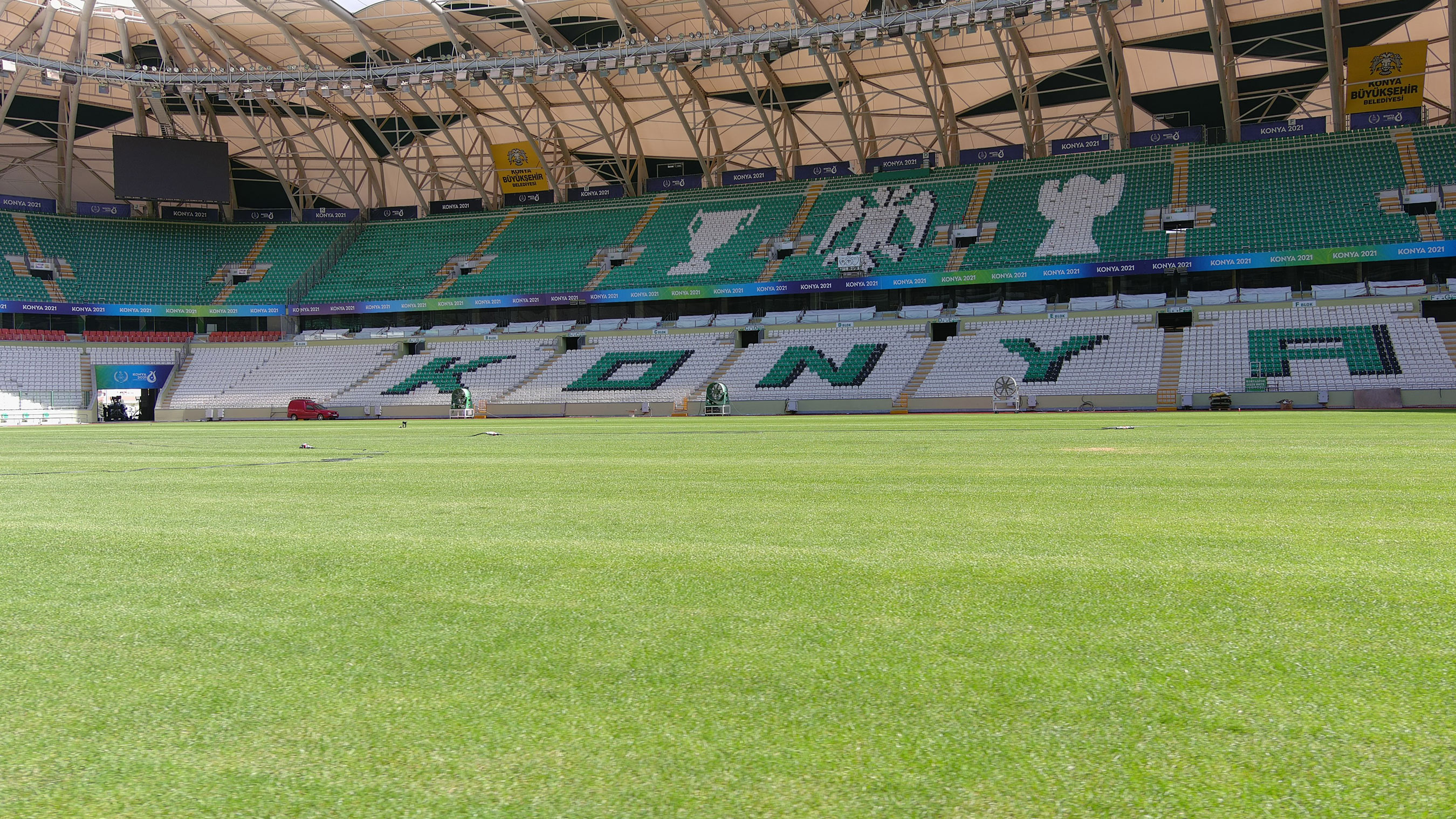 konya-buyuksehir-stadyumunda-son-durum-ilk-mac-icin-tarih-verildi-003.jpg