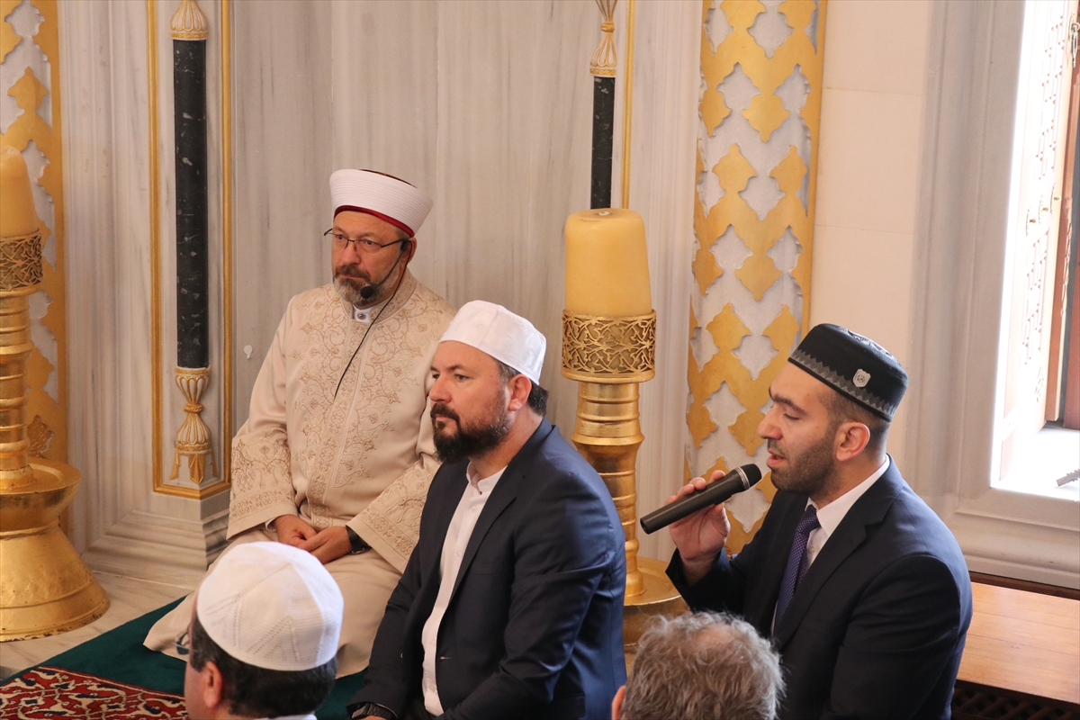diyanet-isleri-baskani-erbas-japonyada-cuma-hutbesi-irad-etti-4.jpg