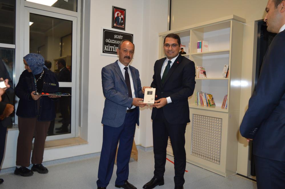 konyali-sehit-polis-memuru-oguzhan-duyarin-adi-kutuphanede-yasatilacak.jpg