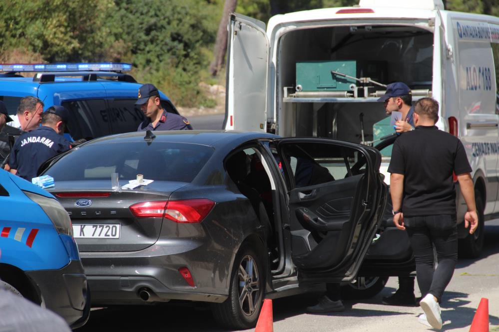 para-dolu-otomobilde-oldurulen-seyyar-dovizcinin-katil-zanlisini-ozel-ekip-yakaladi.jpg