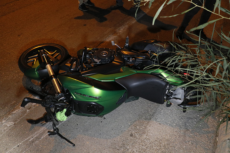 refuje-carpip-devrilen-motosikletin-surucusu-oldu.jpg