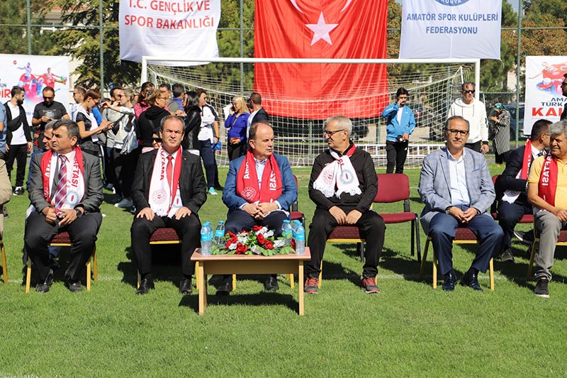 konyada-cosku-dolu-spor-etkinligi.jpg