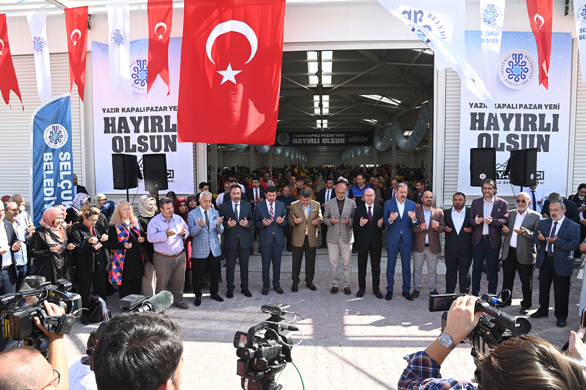 selcuklunun-yeni-kapali-pazar-yeri-torenle-acildi-001.jpg