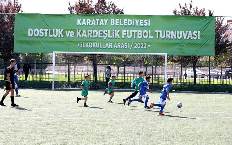 karatay-belediyesinden-ilkokullar-arasi-dostluk-ve-kardeslik-futbol-turnuvasi-006.jpg