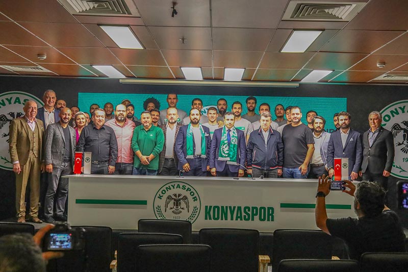 konyaspor-basketbola-buyuk-destek.jpg