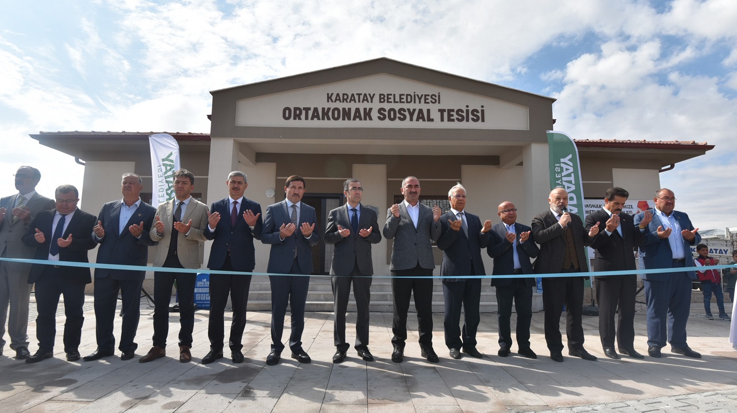 karatayin-merkeze-uzak-bir-mahallesi-daha-sosyal-tesise-kavustu-001.jpg