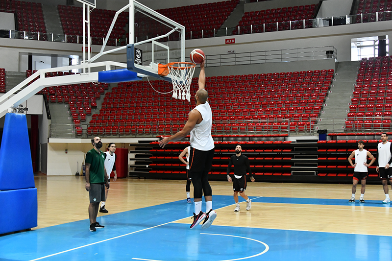 konyaspor-basket-yarin-istanbula-ucuyor-002.png