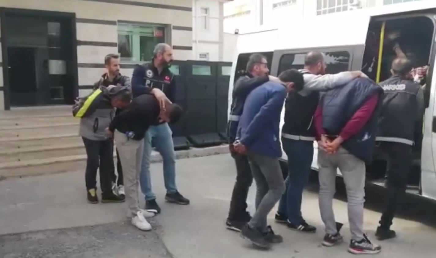 son-dakika-konyada-uyusturucu-saticilarina-agir-darbe-21-gozalti.jpg