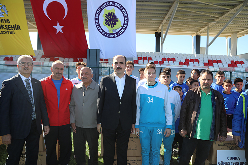 konya-buyuksehirden-amator-sporculara-6-5-milyon-liralik-destek-006.jpg