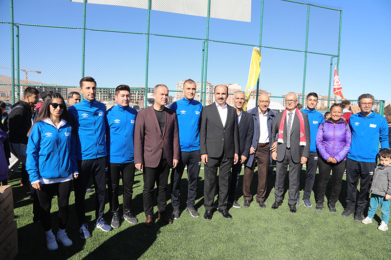 konya-buyuksehirden-amator-sporculara-6-5-milyon-liralik-destek-008.jpg