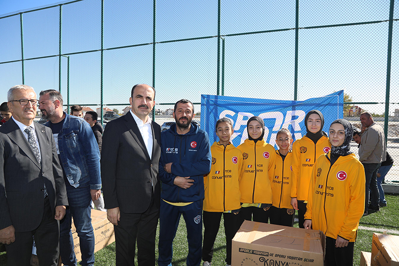 konya-buyuksehirden-amator-sporculara-6-5-milyon-liralik-destek-009.jpg