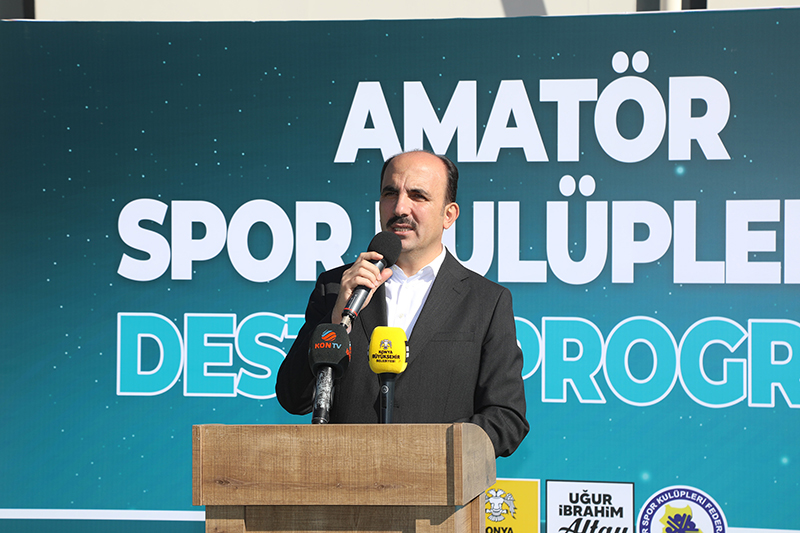 konya-buyuksehirden-amator-sporculara-6-5-milyon-liralik-destek.jpg