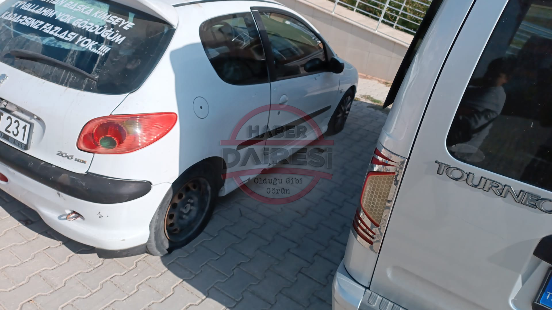 konyada-ayni-kisiye-ait-3-farkli-aracin-lastikleri-15-gun-arayla-iki-kez-kesildi.jpg