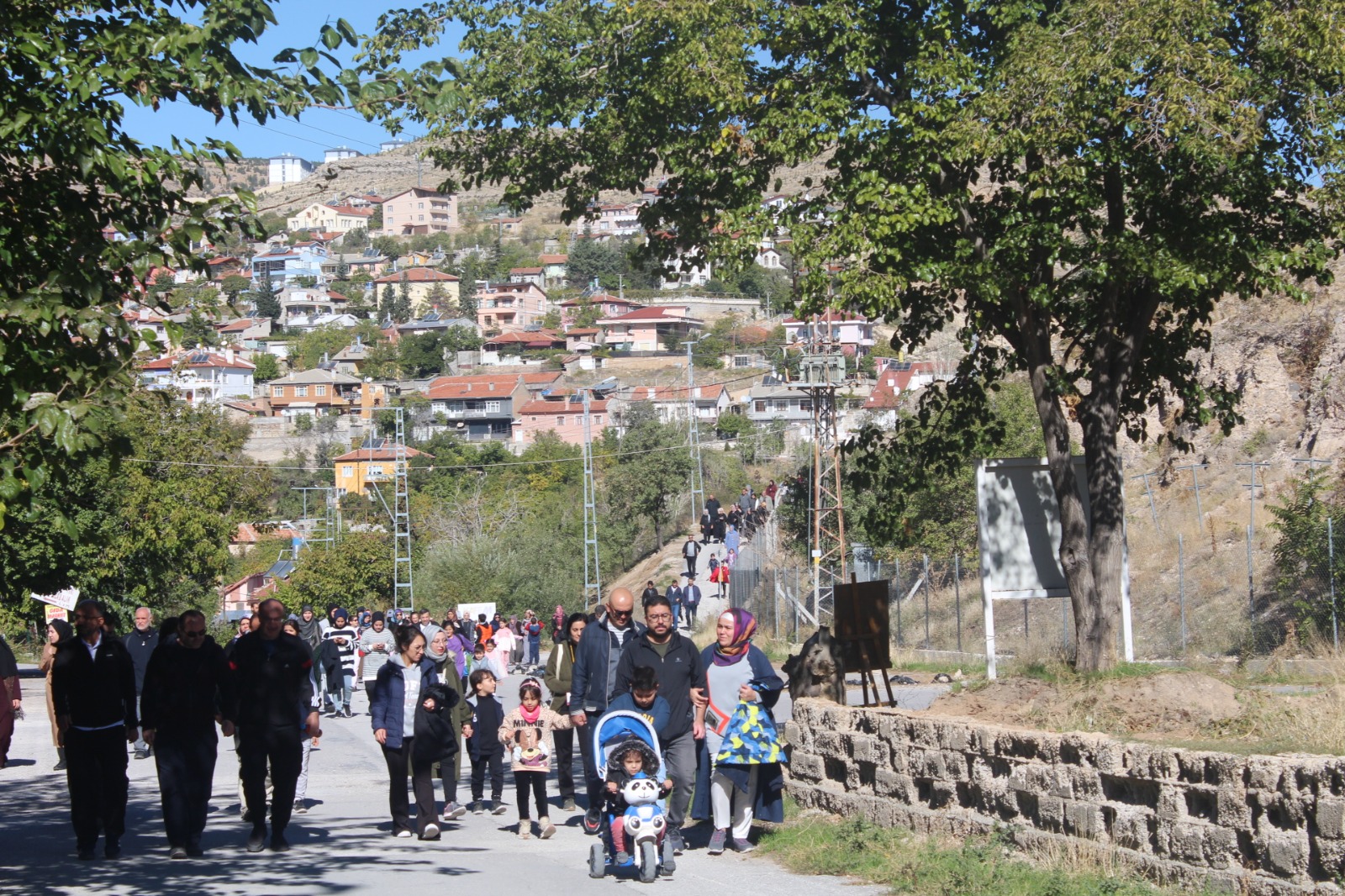 konyada-saglikli-nesiller-icin-bir-adim-spor-bir-adim-saglik-yuruyusu-004.jpeg