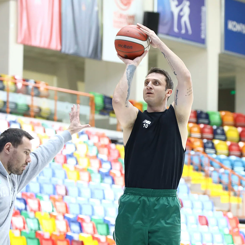 konyaspor-basketbolda-gozler-turk-telekomda-003.jpg
