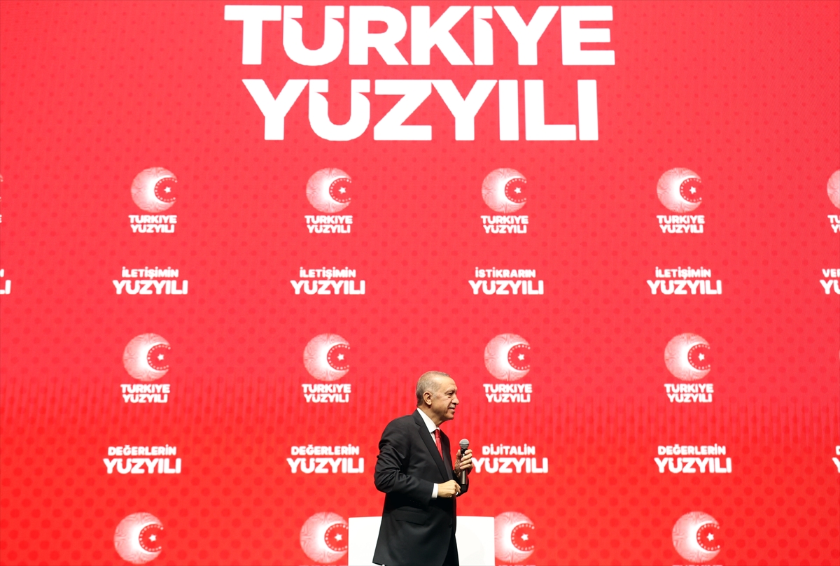 ak-parti-turkiye-yuzyili-tanitim-toplantisi-basladi-cumhurbaskani-erdogan-003.jpg