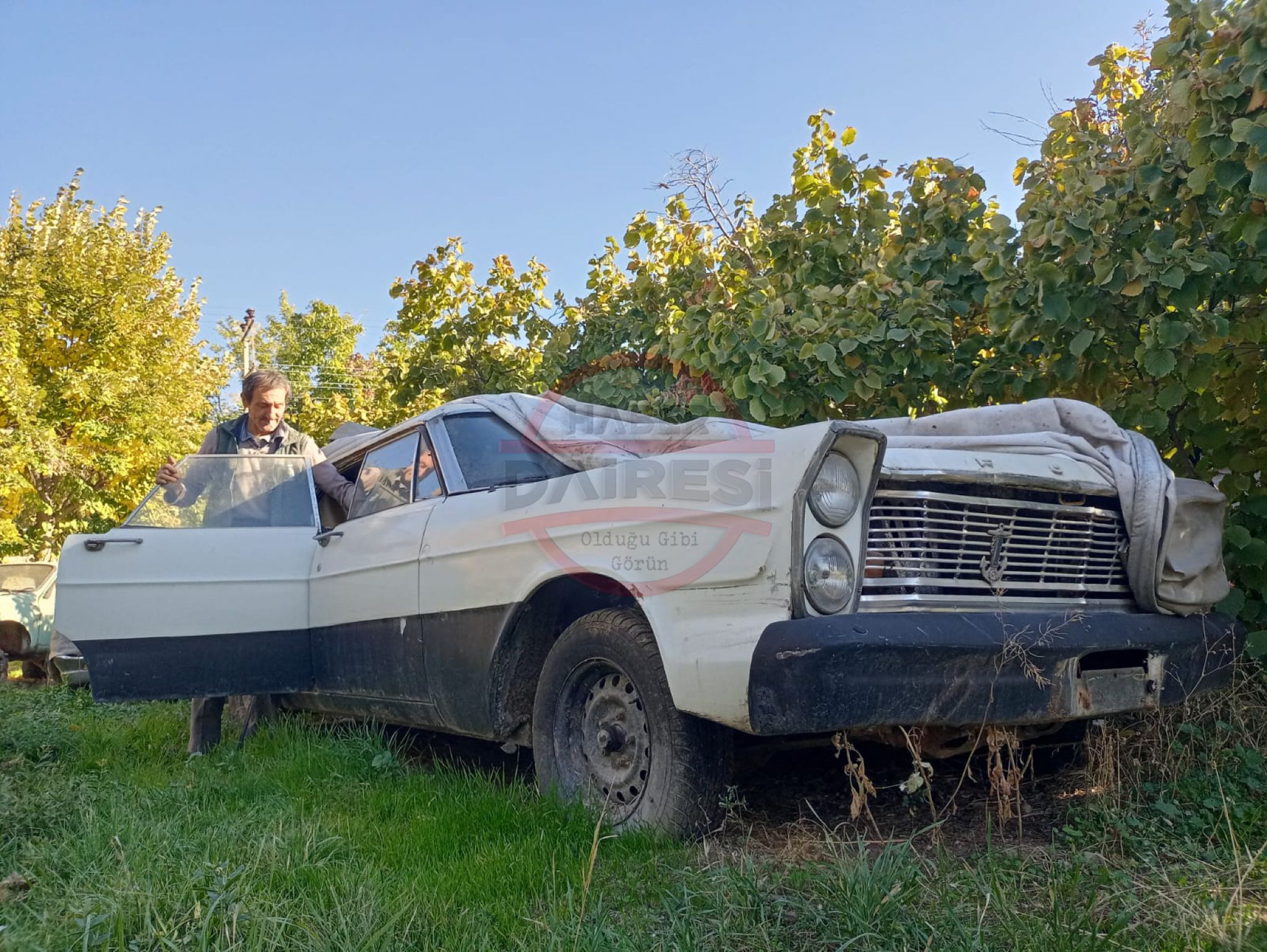 konyada-hurda-klasik-otomobiller-muammer-ustanin-elinde-hayat-buluyor-007.jpeg