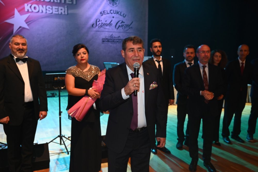 Selçuklu Belediyesi Cumhuriyet Bayramı’na özel konser düzenledi