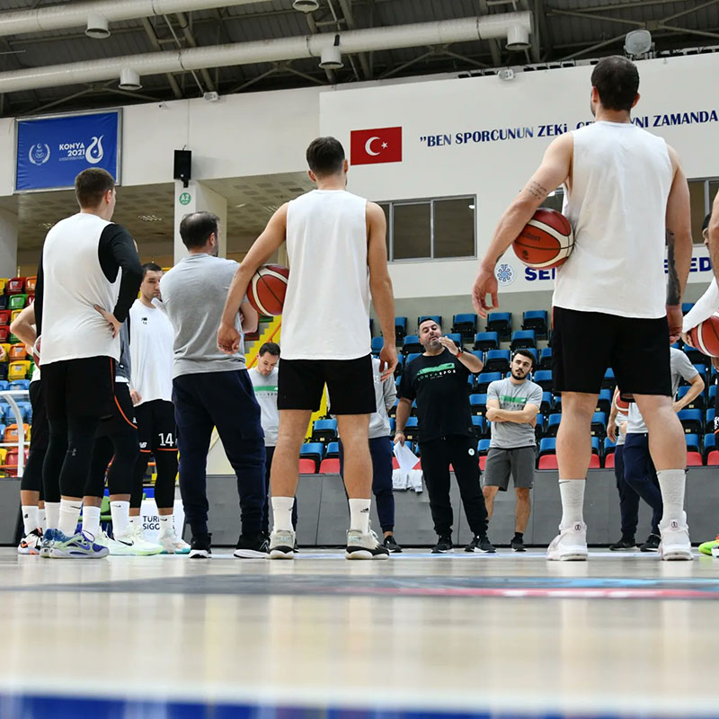 konyaspor-basketbol-galibiyet-icin-kenetlendi.jpg
