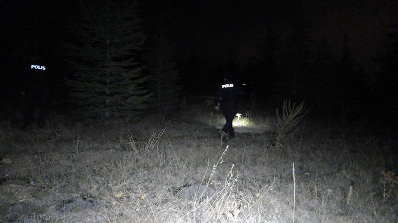 konya-polisini-alarma-geciren-silah-sesleri-ekipler-araziyi-didik-didik-aradi-001.jpg