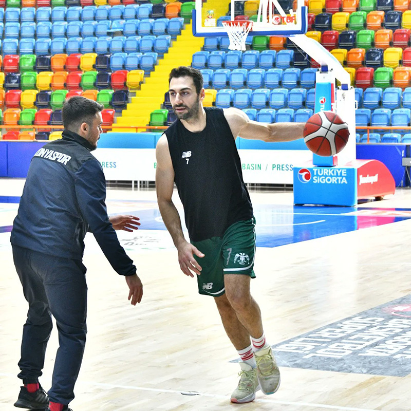 konyaspor-basketbol-anadolu-efese-eksiklerle-hazirlaniyor.jpg