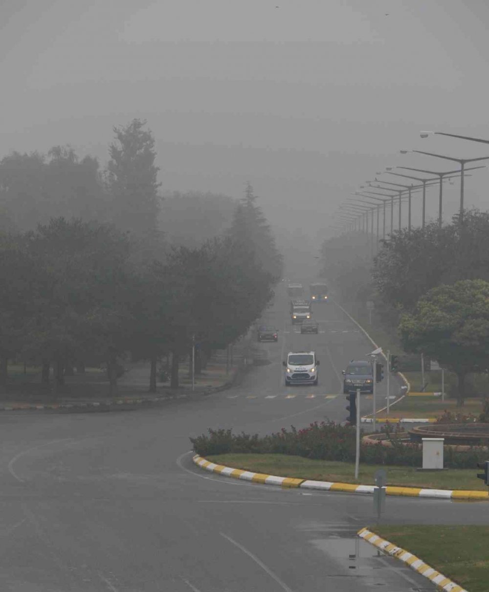 Doğu’da sis ve pus etkili oldu