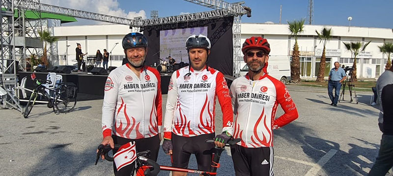 haber-dairesi-bisiklet-ekibi-kktcden-madalya-ile-donuyor.jpg