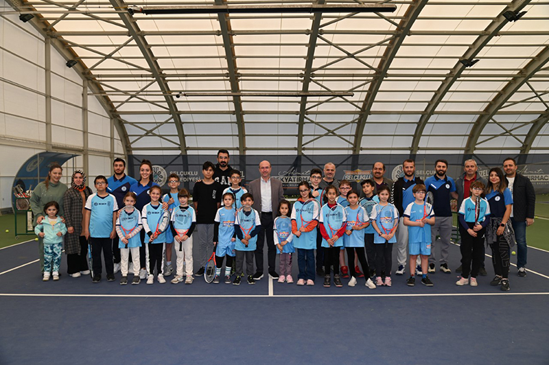 baskan-pekyatirmaci-cocuklarimiz-sporun-merkezi-selcukluda-bulusuyor-002.jpg
