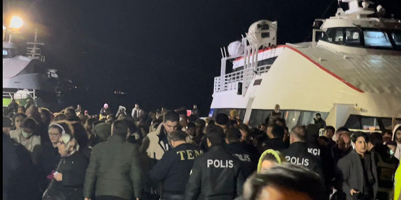 feribotu-kacirdi-bomba-ihbari-yapip-polisi-alarma-gecirdi-001.jpg