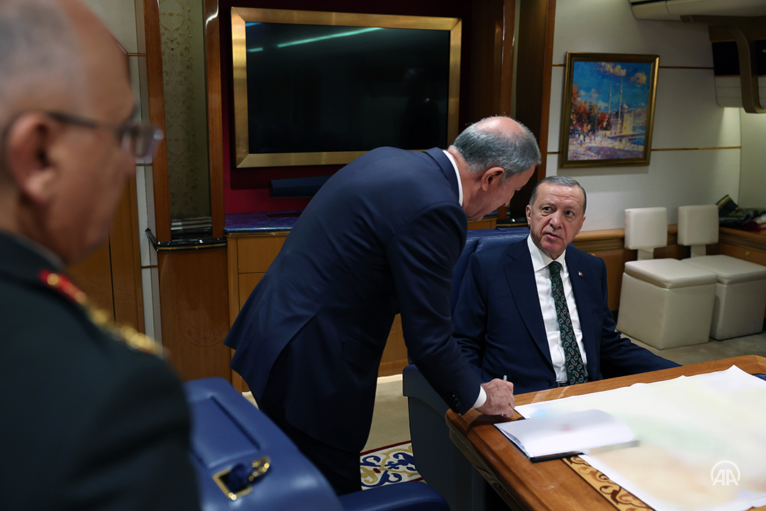 cumhurbaskani-erdogan-pence-kilic-hava-harekati-emrini-boyle-verdi-001.jpeg