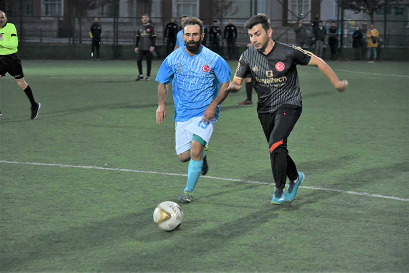 karatay-belediyesinde-birimler-arasi-futbol-heyecani-sona-erdi-002.jpg