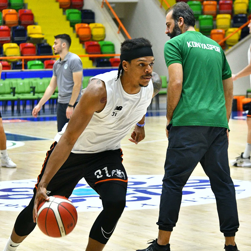 konya-basketbolbol-teknik-ve-taktik-agirlikli-calisiyor-002.jpg