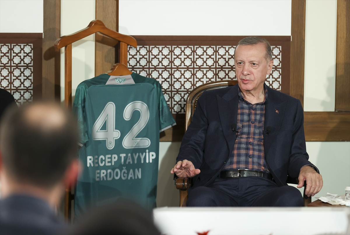 cumhurbaskani-erdoganin-konya-genclik-bulusmasi-goruntuleri-yayinlandi-003.jpg