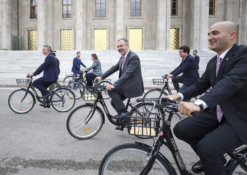 tbmmde-bisikletli-gunler.jpg