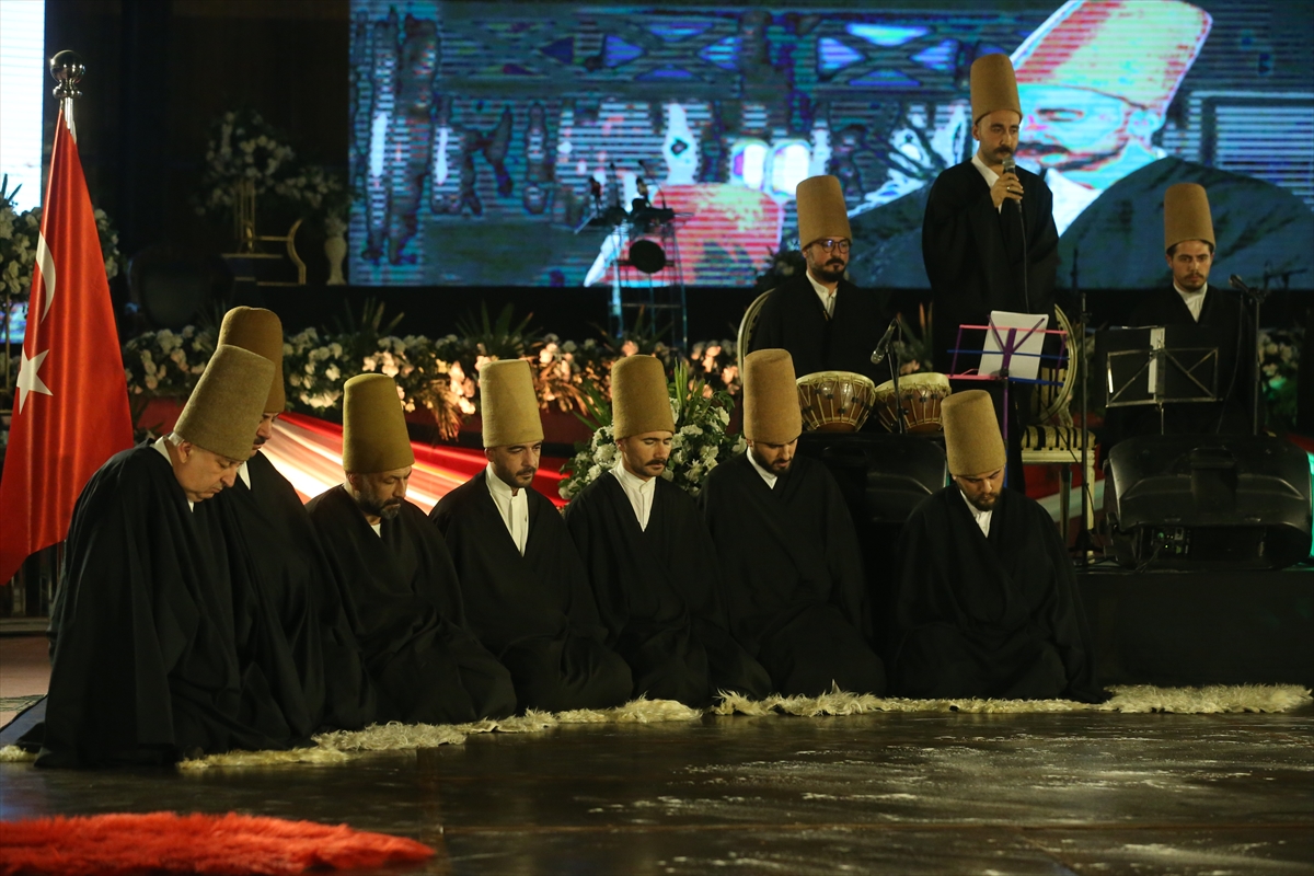 pakistanda-konya-turk-tasavvuf-muzigi-toplulugu-sema-gosterisi-icra-etti-001.jpg