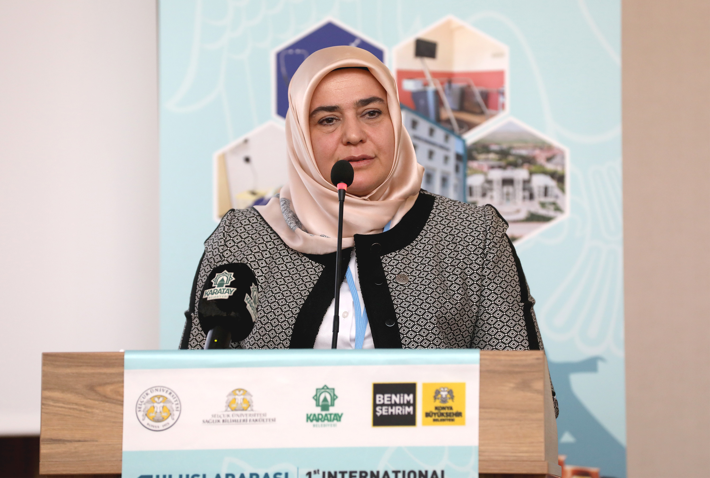karatayin-ev-sahipliginde-uluslararasi-selcuk-saglik-bilimleri-kongresi-basladi-001.jpg