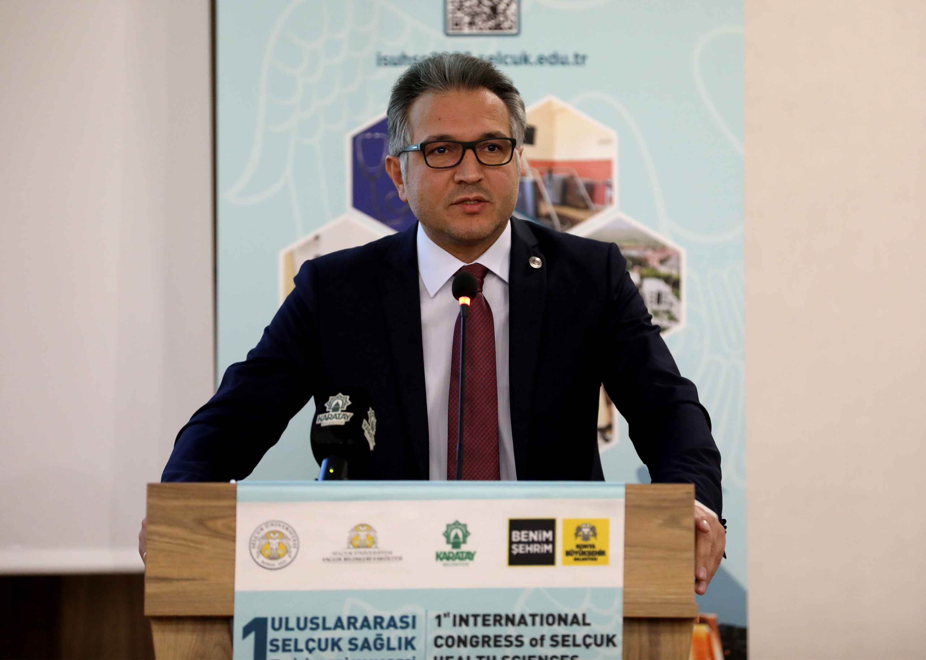 karatayin-ev-sahipliginde-uluslararasi-selcuk-saglik-bilimleri-kongresi-basladi.jpg